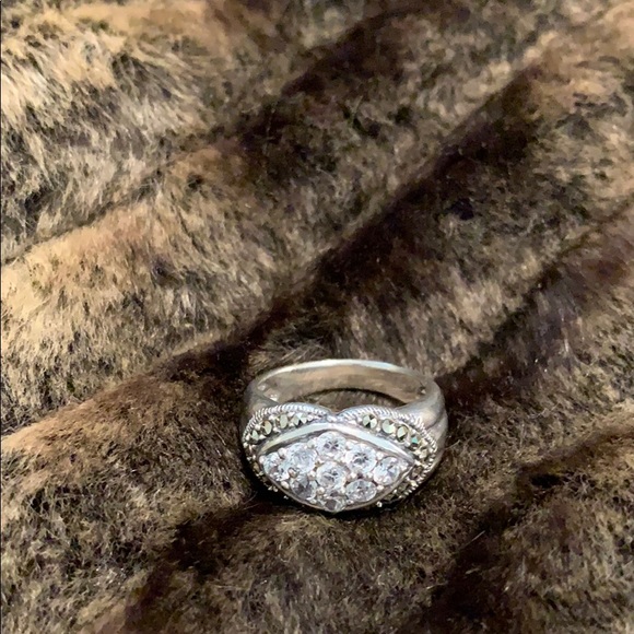 🌻HOST PICK🌻Marcasite vintage-style ring #70 - Picture 2 of 10